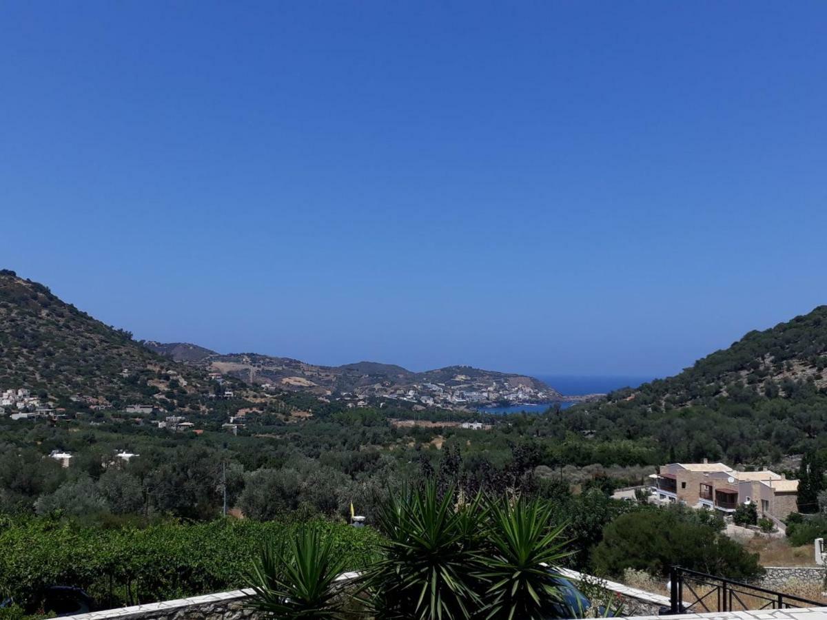 Villa Merastri Vlikhádha Exteriör bild
